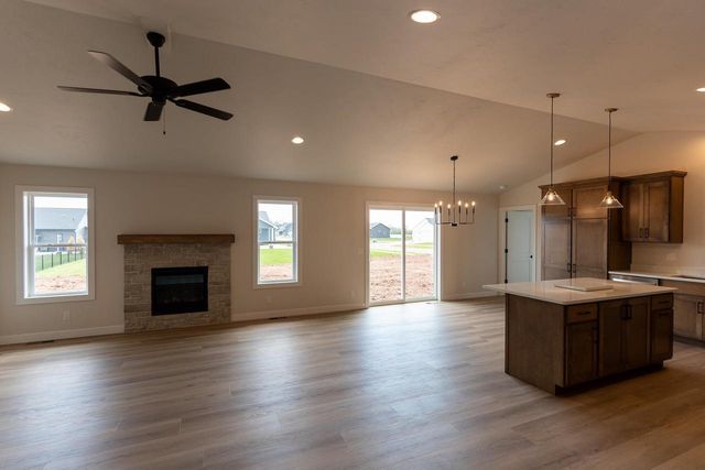 N9222 ANTON STREET, Appleton, WI 54915
