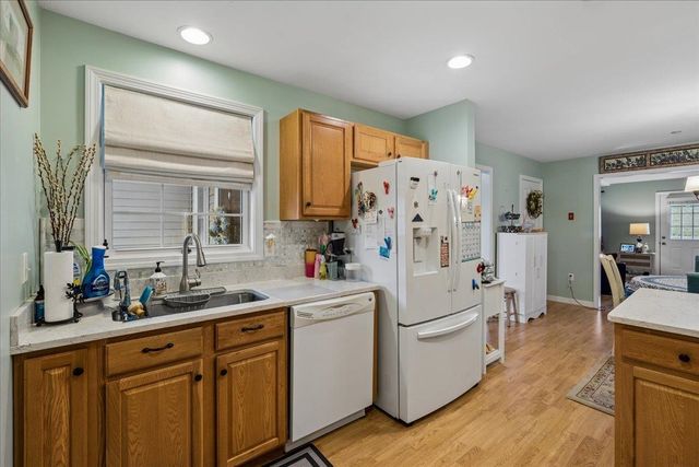 214 Cardigan Drive B, Pembroke, NH 03275