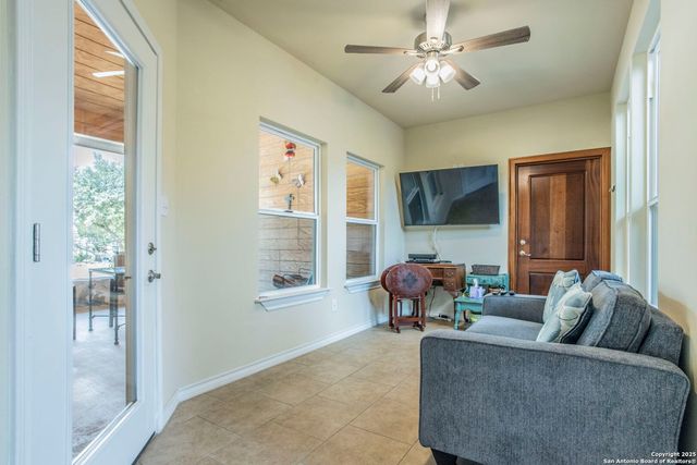 1994 Lakeview, Canyon Lake, TX 78133