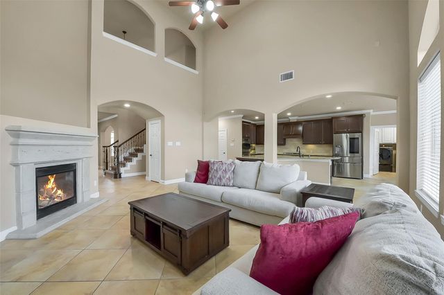 2413 Mountain Falls Court, Friendswood, TX 77546