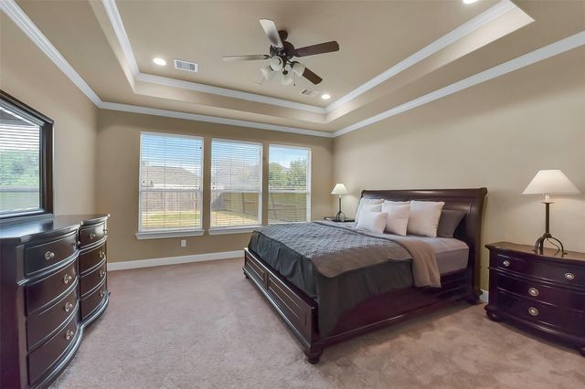 2413 Mountain Falls Court, Friendswood, TX 77546