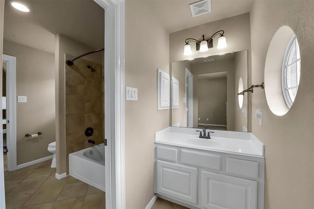 2413 Mountain Falls Court, Friendswood, TX 77546