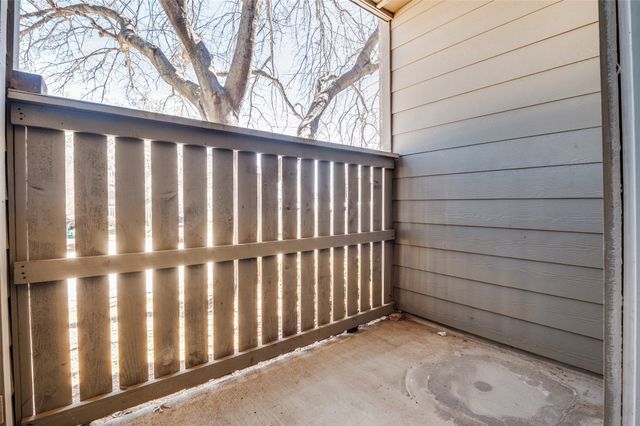 2101 Count Fleet Drive 502, Arlington, TX 76011