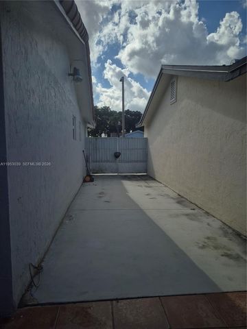 13301 SW 25th Ter, Miami, FL 33175