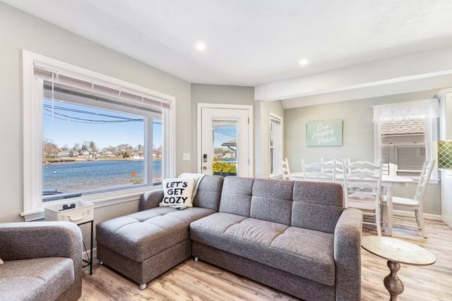 15 North Water Street B, Wareham, MA 02558