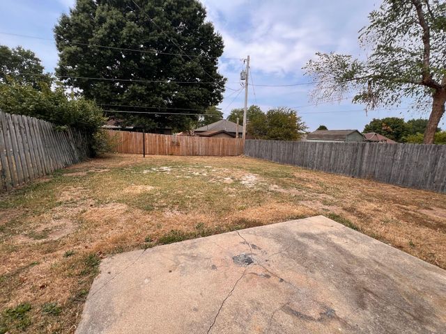 3749-3753 N Pickwick, Springfield, MO 65803