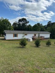 118 Perennial Gardens Lane, Rutherfordton, NC 28139