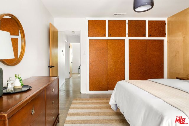 3225 Larga Avenue, Los Angeles, CA 90039