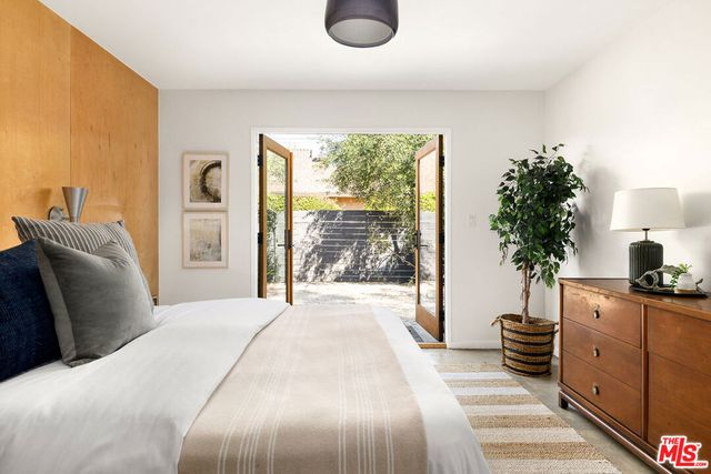 3225 Larga Avenue, Los Angeles, CA 90039