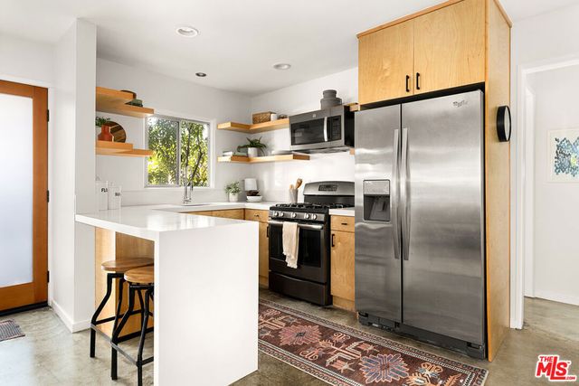 3225 Larga Avenue, Los Angeles, CA 90039