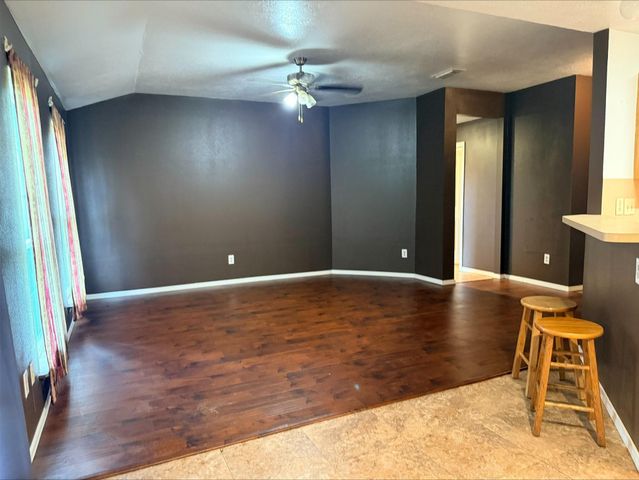 415 County Road 175, Bay City, TX 77415