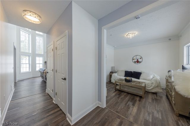 5532 Brook Run Drive, Medina, OH 44256