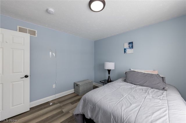 5532 Brook Run Drive, Medina, OH 44256