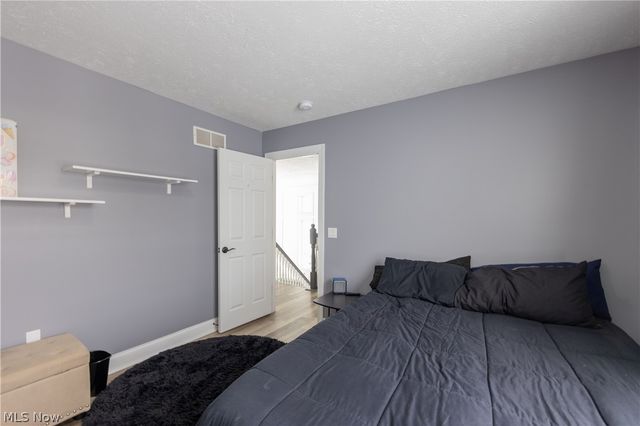 5532 Brook Run Drive, Medina, OH 44256