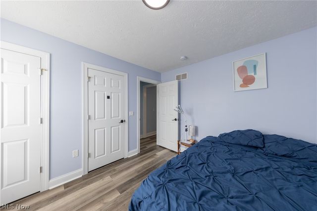 5532 Brook Run Drive, Medina, OH 44256