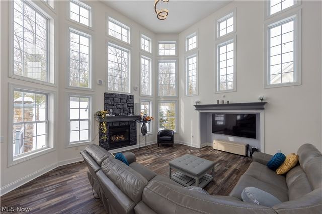 5532 Brook Run Drive, Medina, OH 44256