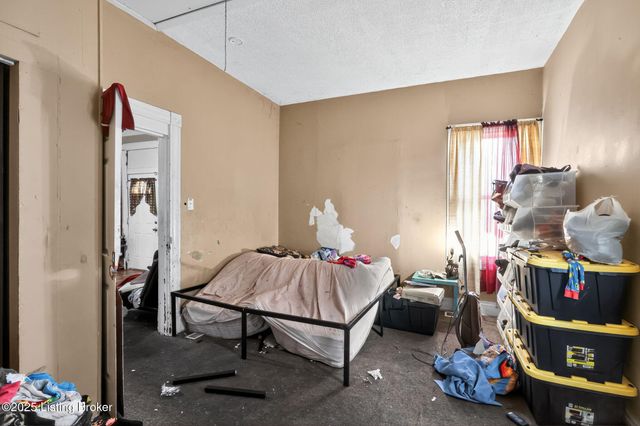 2111 Grand Ave, Louisville, KY 40210