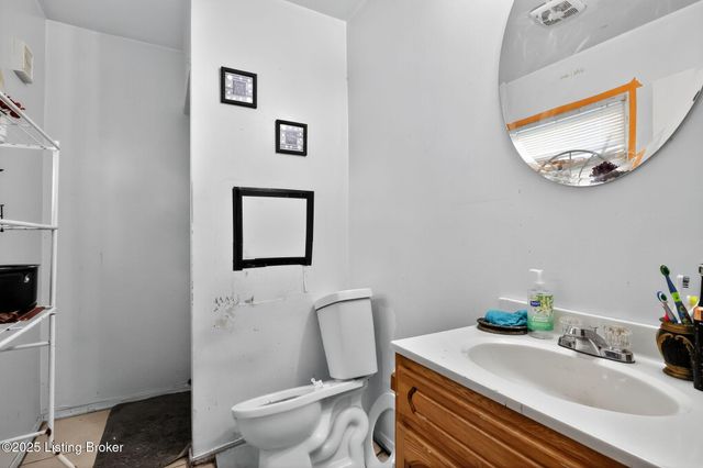 2111 Grand Ave, Louisville, KY 40210