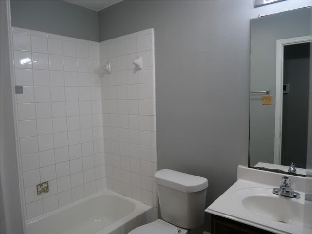 11931 Panay Village Circle, Houston, TX 77048