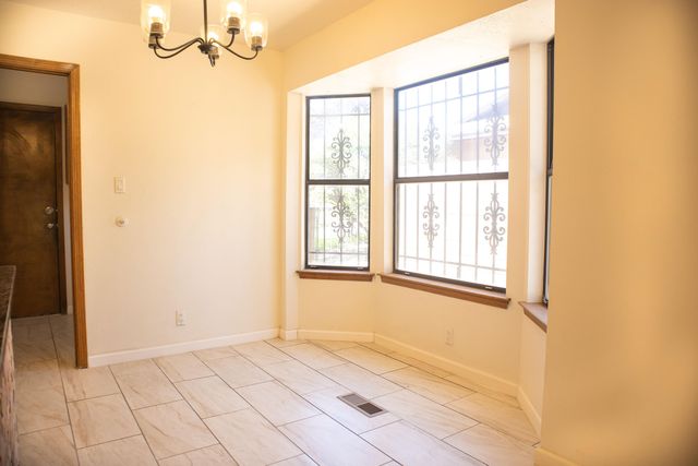 5406 Edwards Drive NE, Albuquerque, NM 87111