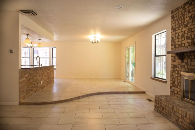 5406 Edwards Drive NE, Albuquerque, NM 87111