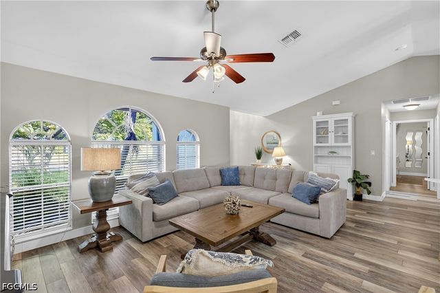 1333 SW 1st PL, Cape Coral, FL 33991