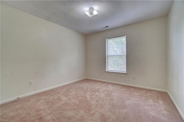 106 Pippin DR, Suffolk, VA 23434