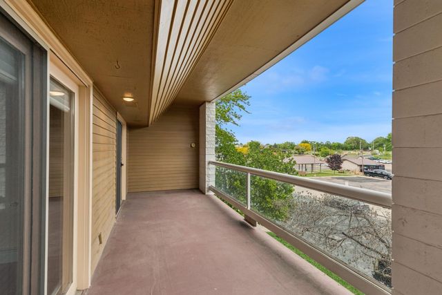 14575 Burma Avenue W 202, Rosemount, MN 55068