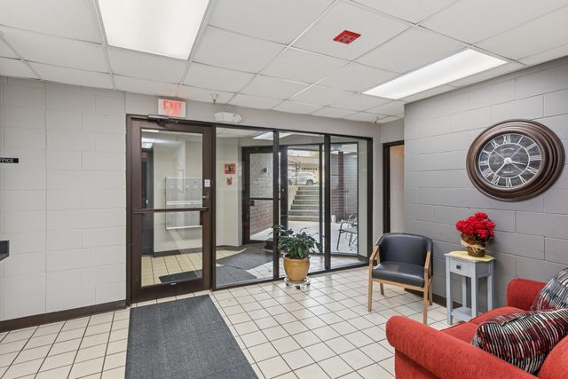 14575 Burma Avenue W 202, Rosemount, MN 55068