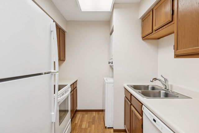 14575 Burma Avenue W 202, Rosemount, MN 55068