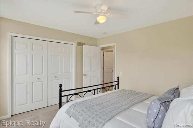 8068 Creek Bend Drive, Ypsilanti, MI 48197