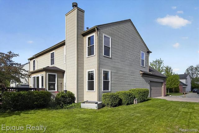 8068 Creek Bend Drive, Ypsilanti, MI 48197