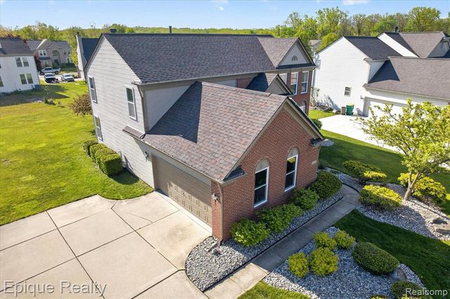 8068 Creek Bend Drive, Ypsilanti, MI 48197