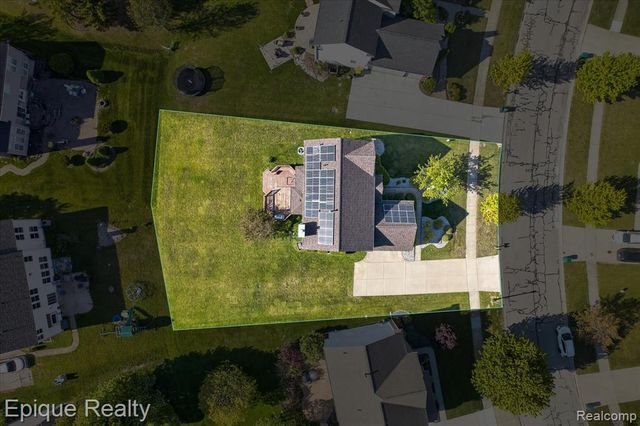 8068 Creek Bend Drive, Ypsilanti, MI 48197