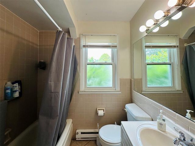 17629 Lincoln Avenue, Eastpointe, MI 48021