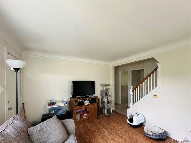 17629 Lincoln Avenue, Eastpointe, MI 48021