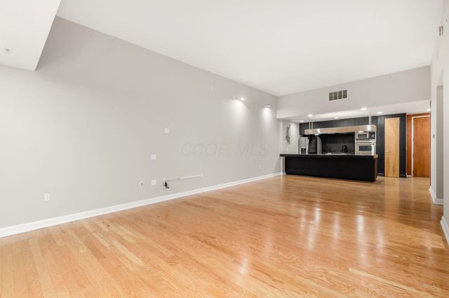 106 N High Street, 506, Columbus, OH 43215