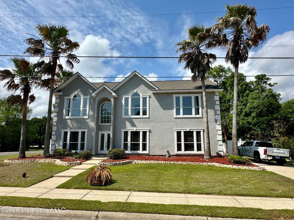 400 Caribe Place, Gulfport, MS 39507