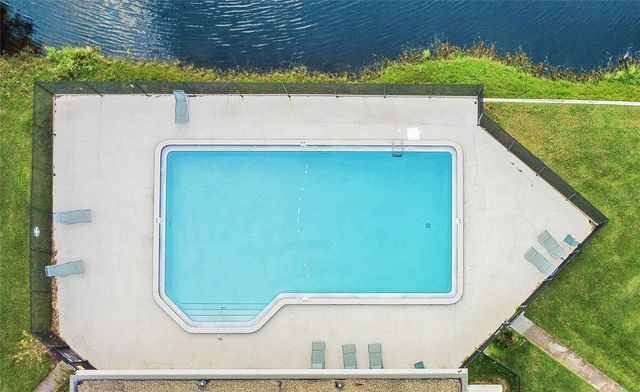 97 WINDTREE LANE 104, Winter Garden, FL 34787