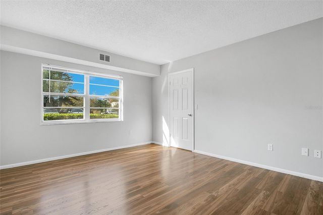 97 WINDTREE LANE 104, Winter Garden, FL 34787