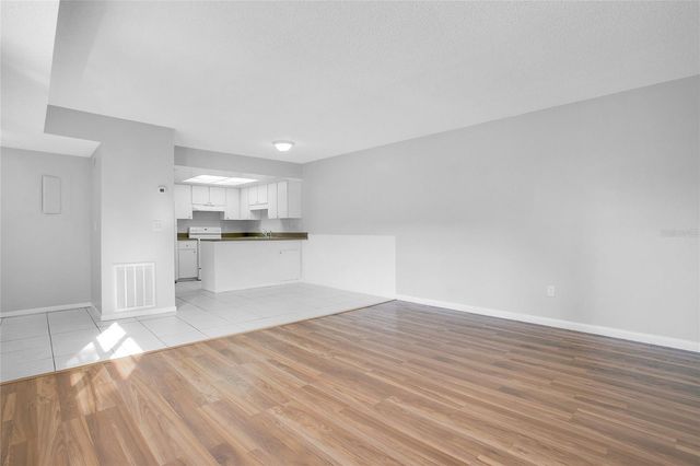 97 WINDTREE LANE 104, Winter Garden, FL 34787