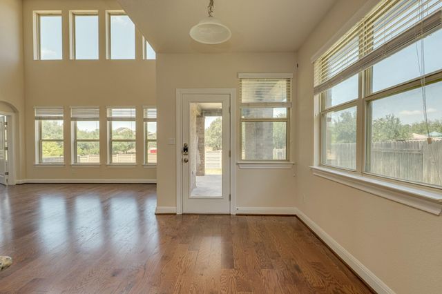 4233 Privacy Hedge ST, Leander, TX 78641