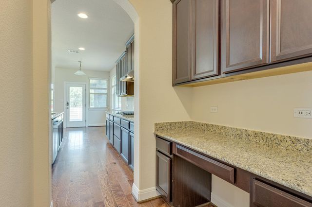 4233 Privacy Hedge ST, Leander, TX 78641
