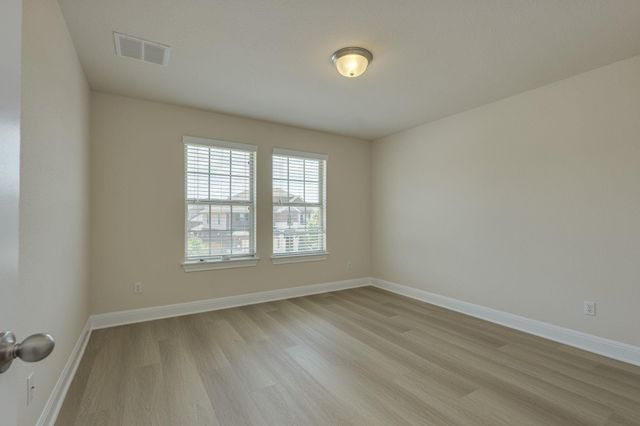 4233 Privacy Hedge ST, Leander, TX 78641