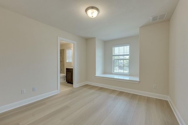 4233 Privacy Hedge ST, Leander, TX 78641