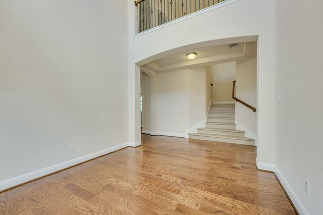 4233 Privacy Hedge ST, Leander, TX 78641