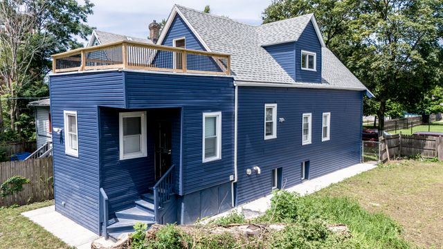 845 W 50th Place, Chicago, IL 60609