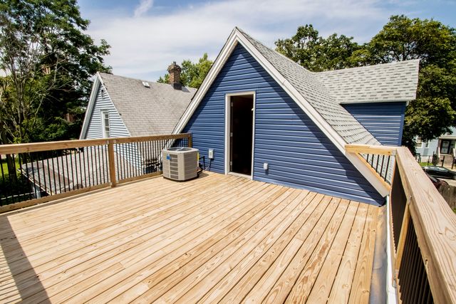 845 W 50th Place, Chicago, IL 60609