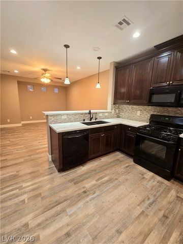 9313 Night Mesa Street, Las Vegas, NV 89178