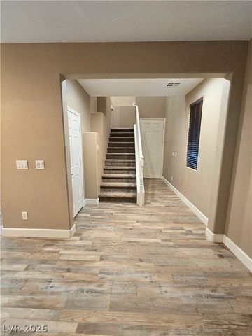 9313 Night Mesa Street, Las Vegas, NV 89178